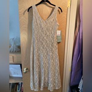 NWT J. Taylor Champagne Special Occasion Dress - Size 6